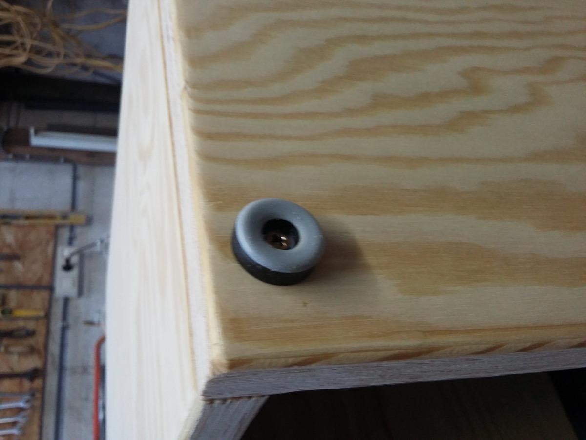 Added some small feet