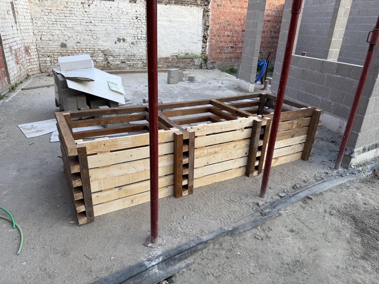 Compost station
